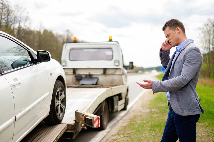 man called for car towing